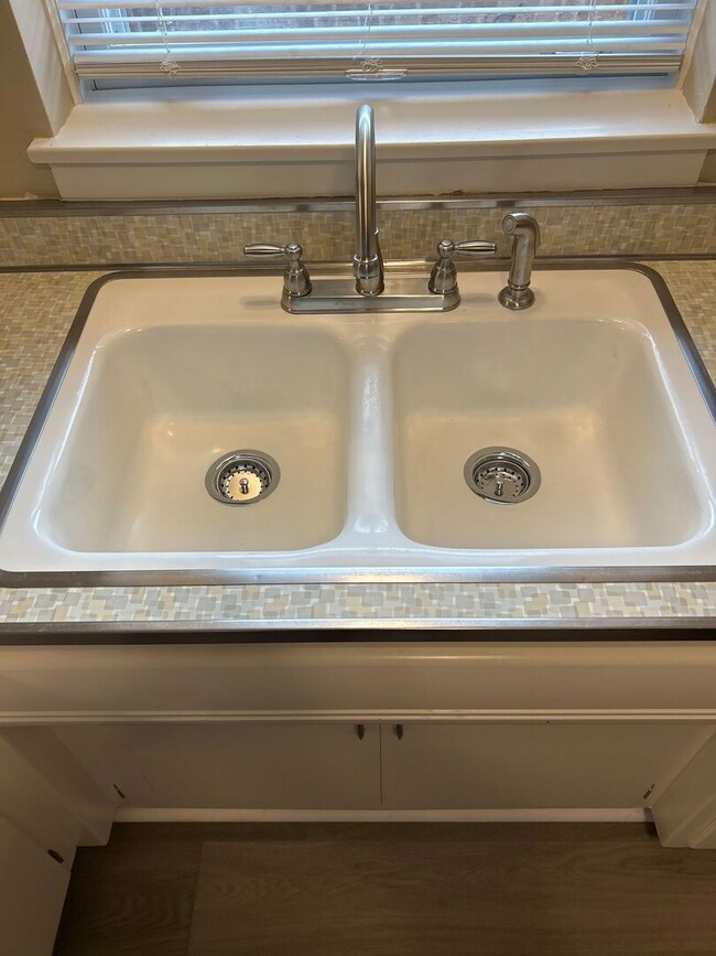 7118 W Windsor Ave unit 2F, Berwyn, IL 60402 - photo 5