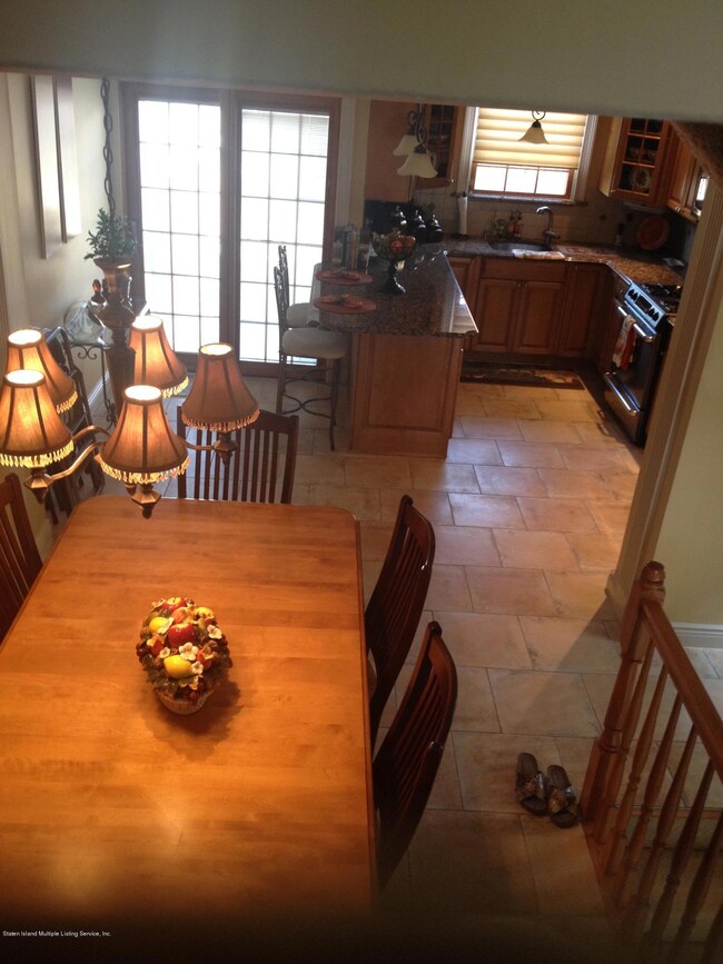 277 Elverton Ave, Staten Island, NY 10308 - photo 5