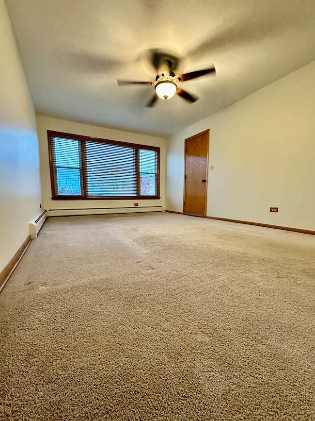 unlisted-address, Chicago, IL 60641 - photo 2