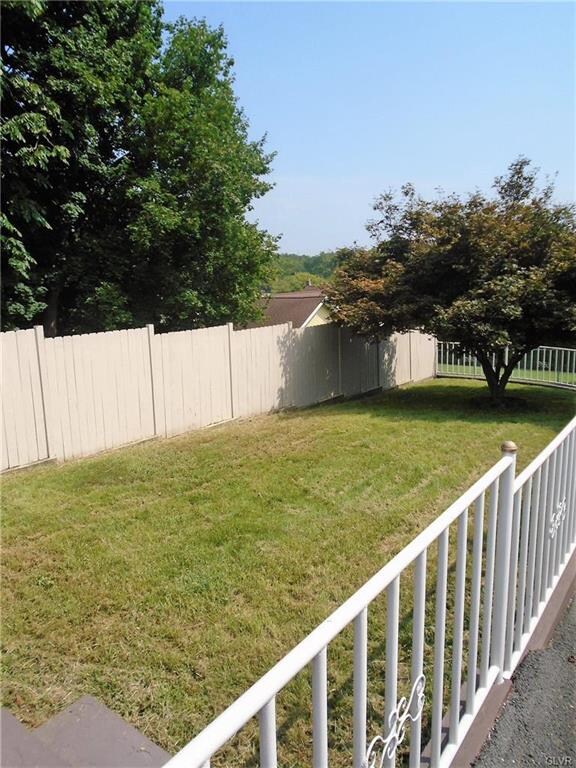 401 Chestnut St, Freemansburg, PA 18017 - photo 5