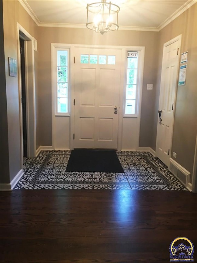 1551 SW Westover Rd, Topeka, KS 66604 - photo 3