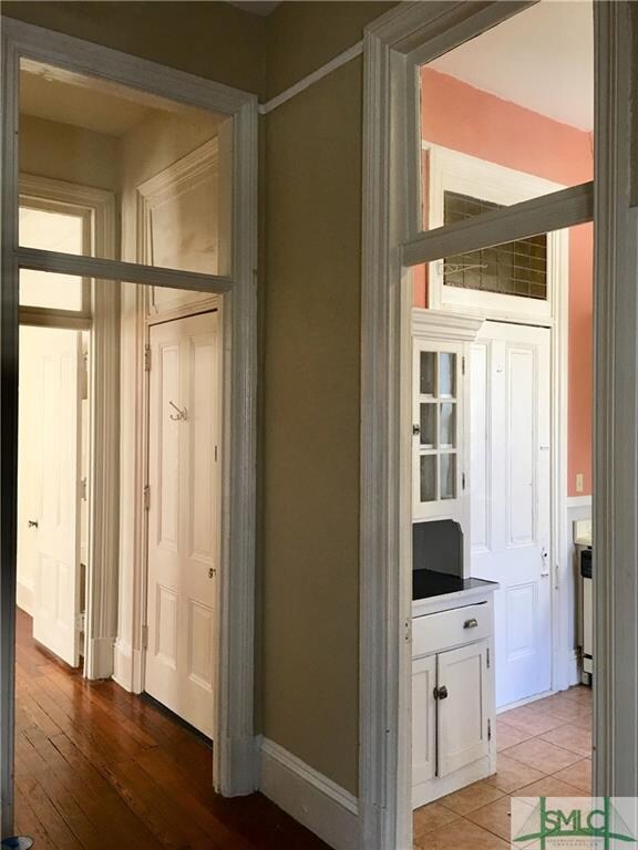 103 E Jones St, Savannah, GA 31401 - photo 7