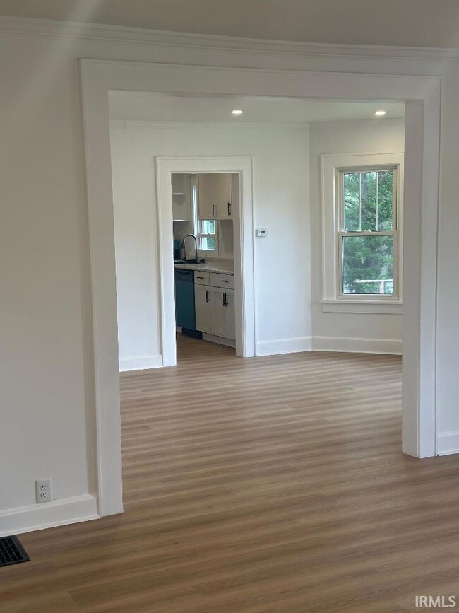 305 N Seminary St, Princeton, IN 47670 - photo 3