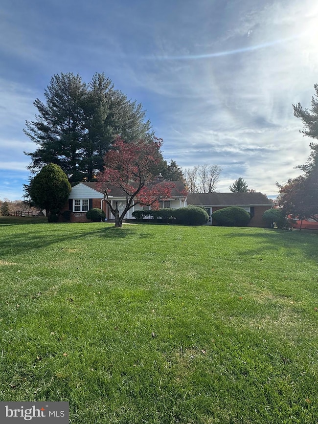 412 Vierling Dr, Silver Spring, MD 20904 - photo 2