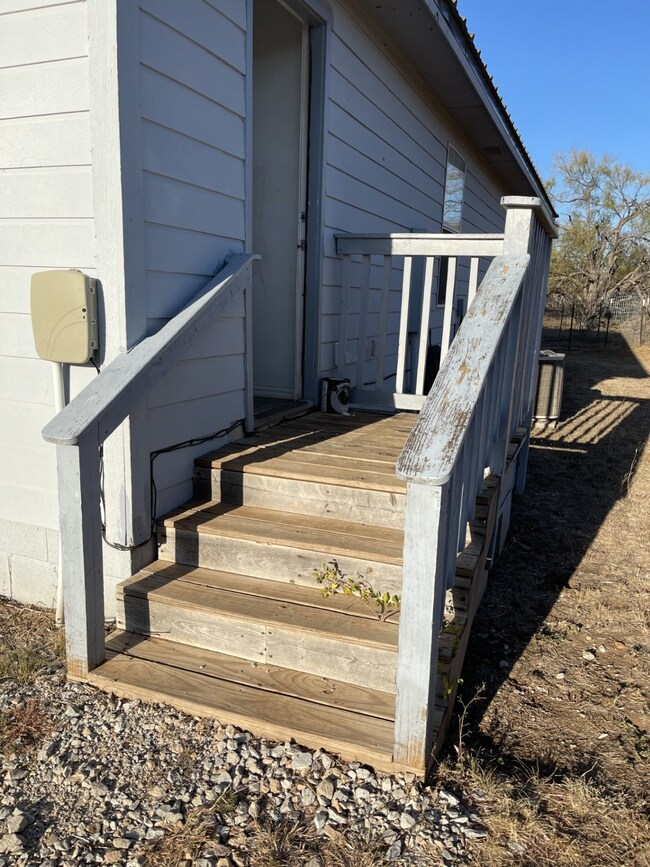 7691 Farm To Market 586, Bangs, TX 76823 - photo 4