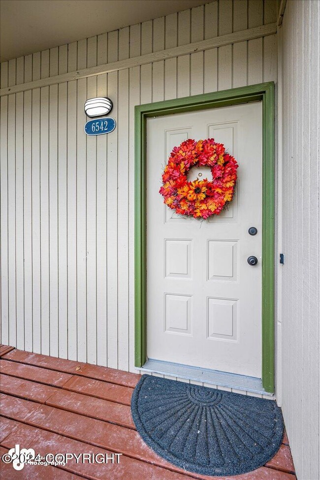 6542 E 16th Ave, Anchorage, AK 99504 - photo 5