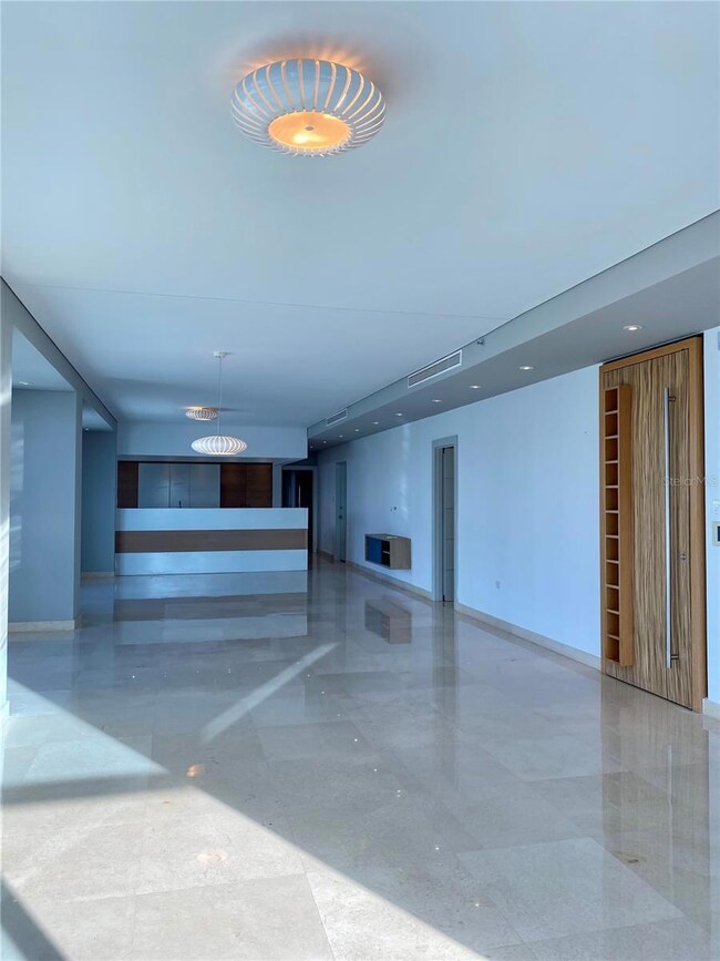 7C. Manuel Rodriguez Serra unit 901, San Juan, PR 00907 - photo 5