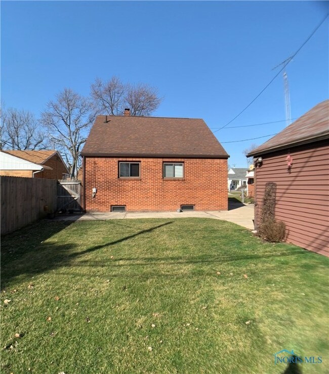 4866 293rd St, Toledo, OH 43611 - photo 4