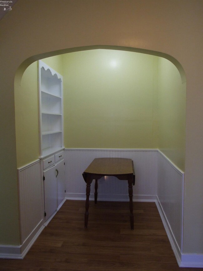 321 Elm St, Findlay, OH 45840 - photo 3