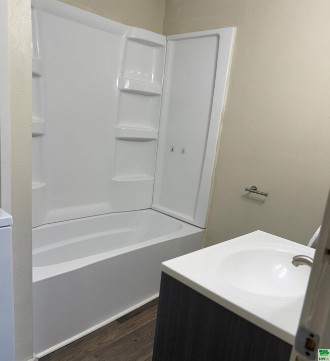 612 W Beech St, Cherokee, IA 51012 - photo 6