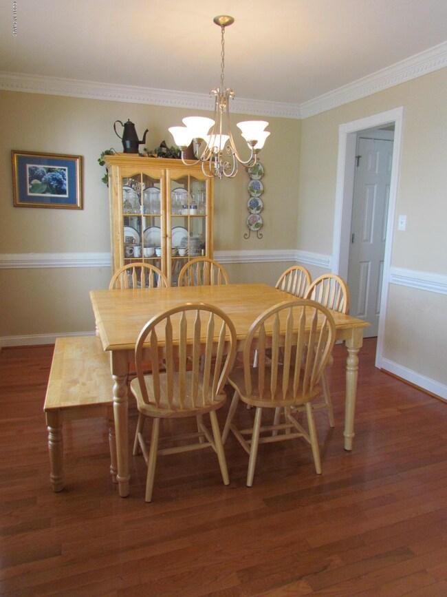 253 Magnolia Dr, Winterville, NC 28590 - photo 2