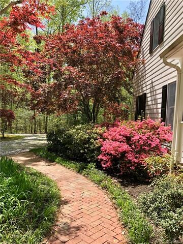 Front walkway toward driveway