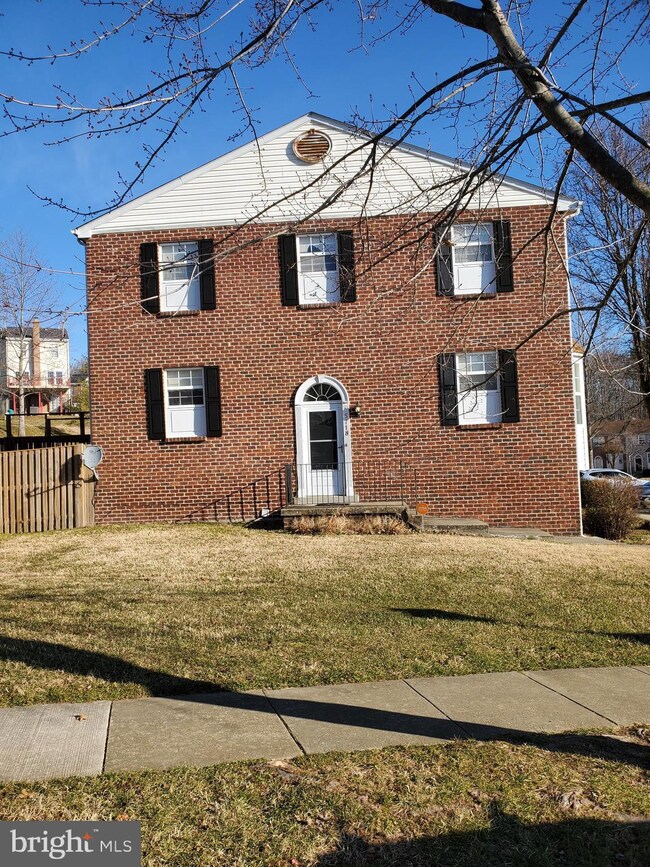 5718 E Boniwood Turn, Clinton, MD 20735 - photo 2