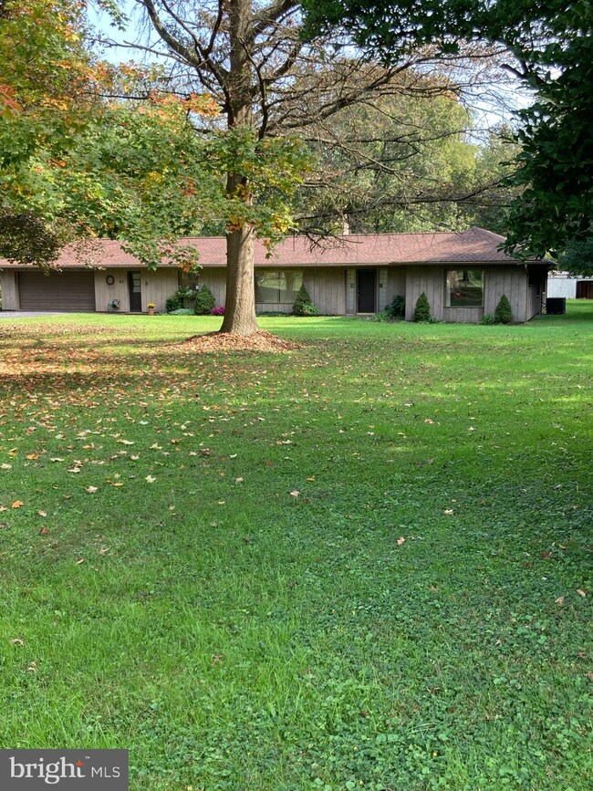 41 Unionville Rd, Douglassville, PA 19518 - photo 5