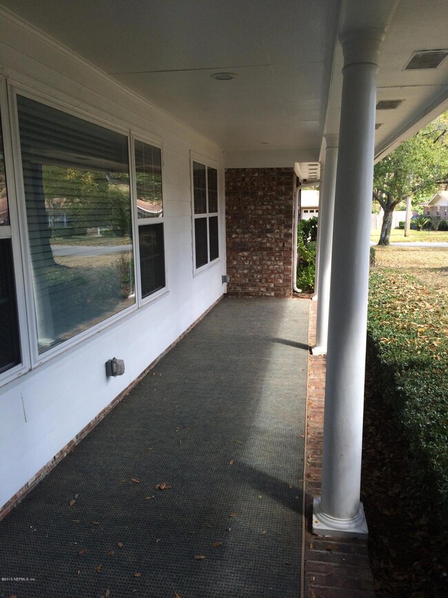 1204 Jamaica Ct, Jacksonville, FL 32216 - photo 3