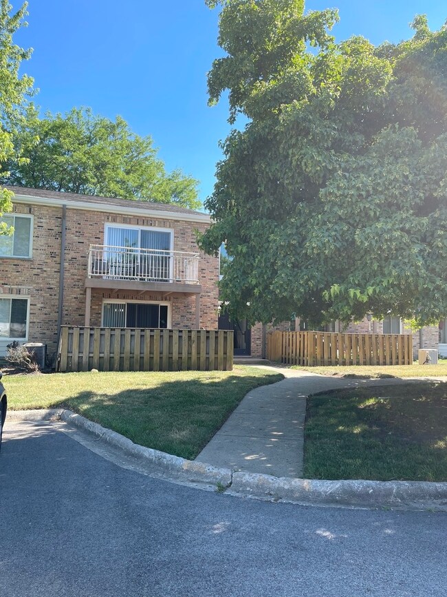 4608 Euclid Ave unit 46082C, Rolling Meadows, IL 60008 - photo 3