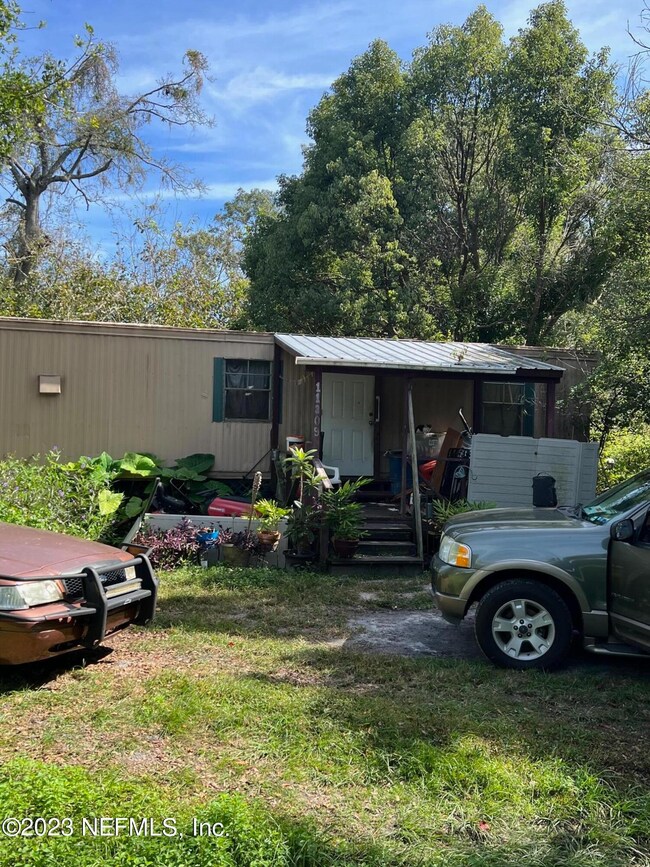 11309 Lucas St, Jacksonville, FL 32218 - photo 2