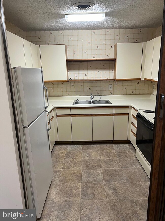 3000 Manchester Rd unit 4, Manchester, MD 21102 - photo 5