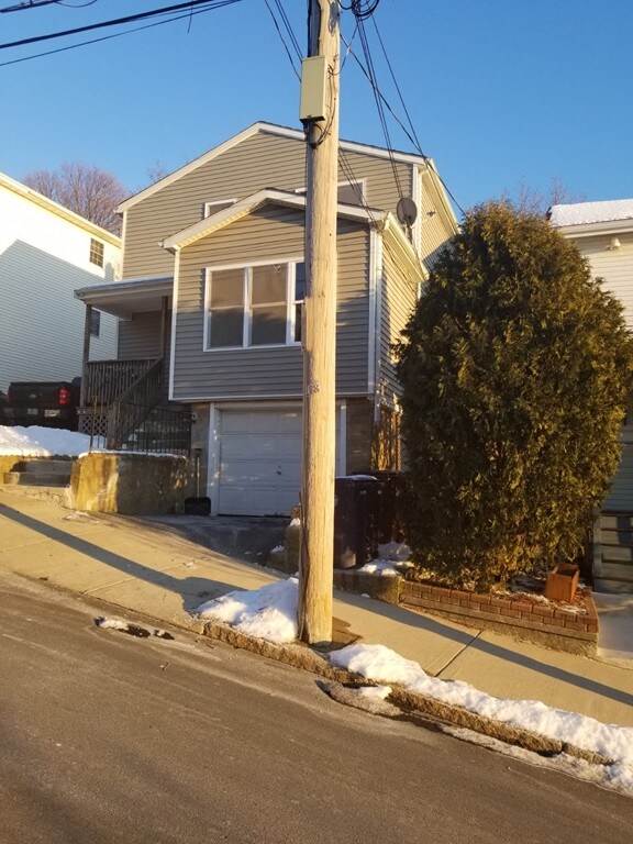 7 Russell St, Everett, MA 02149 - photo 2