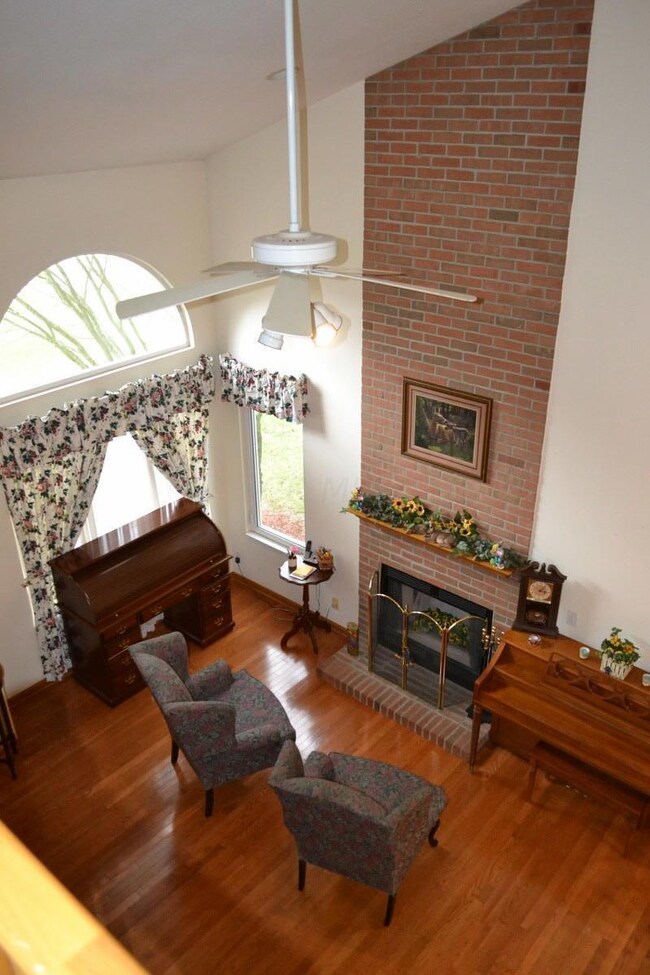 814 Pinehurst St, Marysville, OH 43040 - photo 2