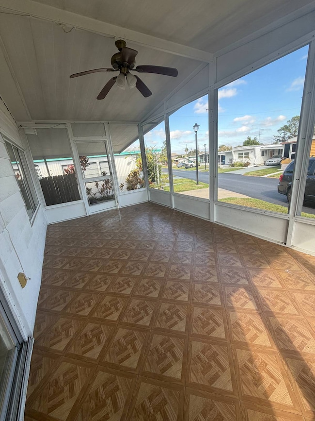 3503 58th Ave N unit 96, Saint Petersburg, FL 33714 - photo 5