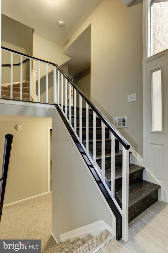 7116 Winter Rose Path, Columbia, MD 21045 - photo 2