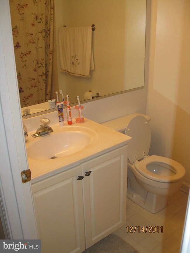 11014 Koman Cir unit 204, Manassas, VA 20109 - photo 6