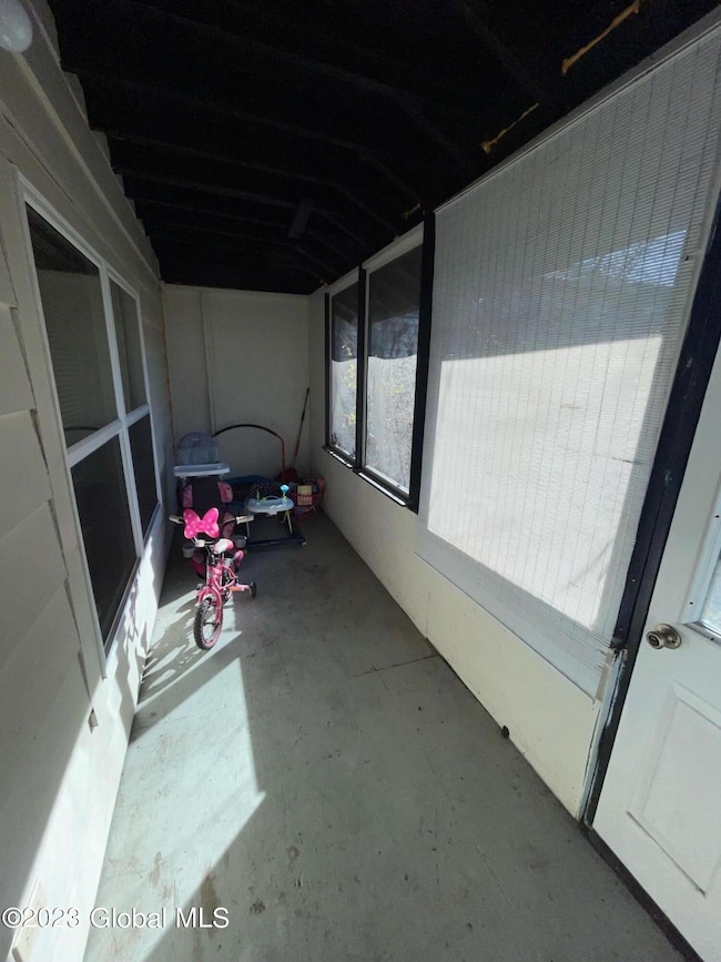 524 Hamilton St, Albany, NY 12203 - photo 3