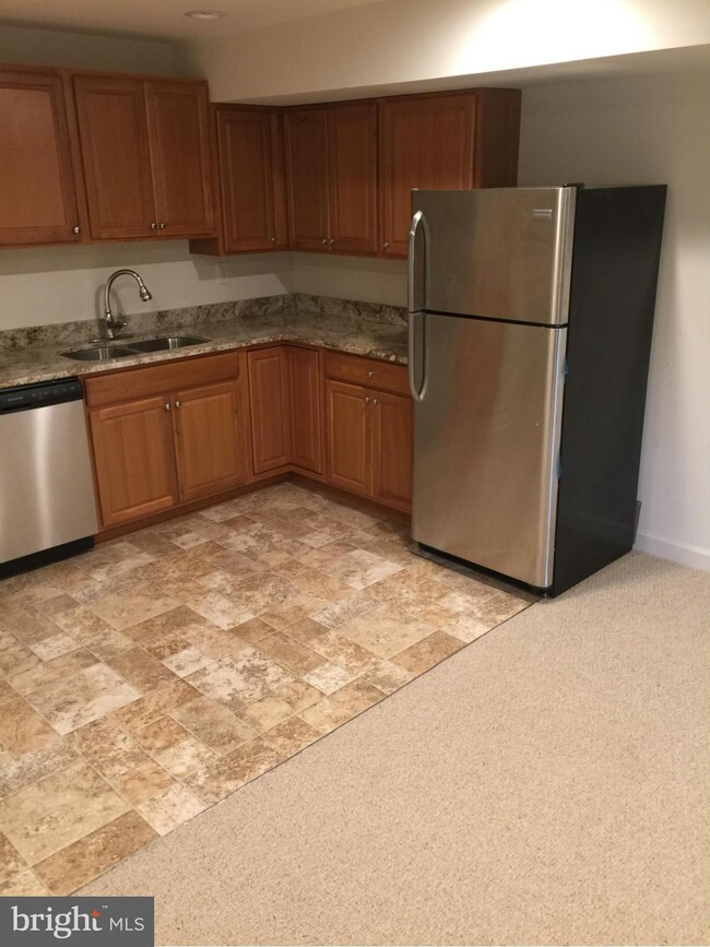 17301 Roundmont Place unit A, Round Hill, VA 20141 - photo 3