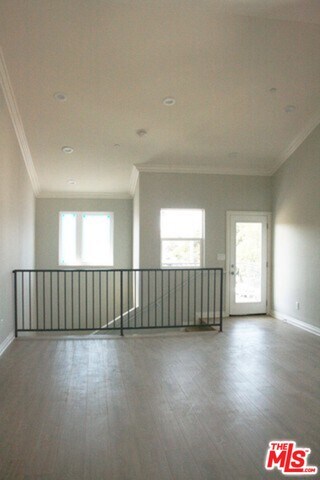 4872 Saint Elmo Dr, Los Angeles, CA 90019 - photo 6