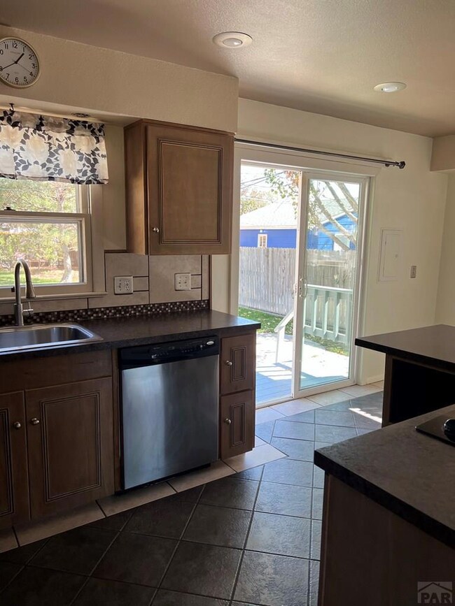 Bright Kitchen