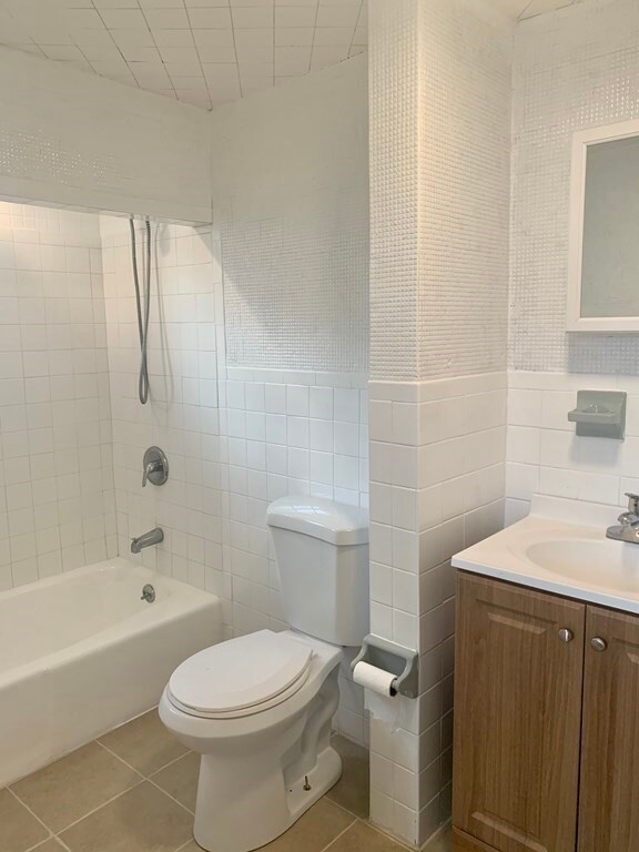 838 Western Ave unit 4, Lynn, MA 01905 - photo 6