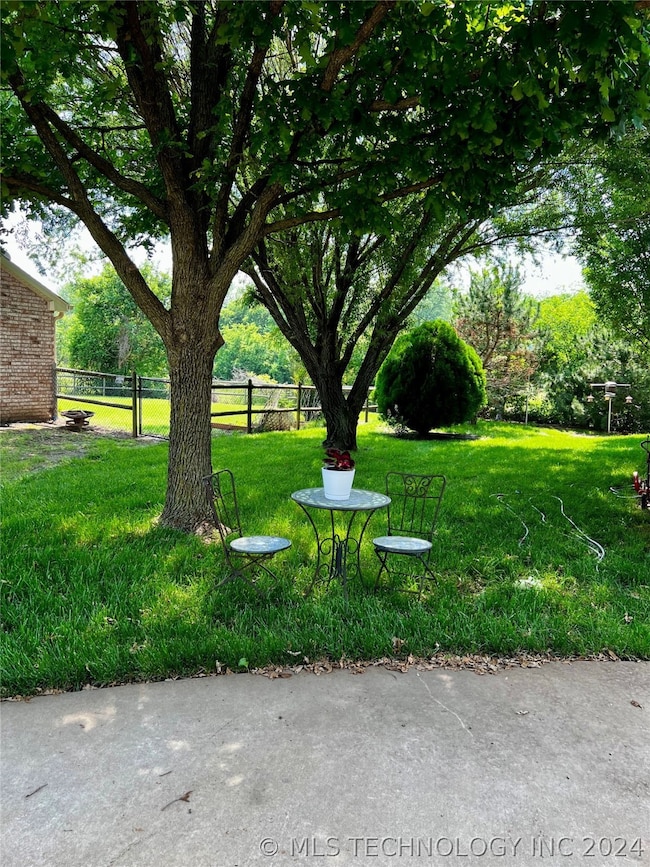 1116 S Quail Creek Rd, Skiatook, OK 74070 - photo 5