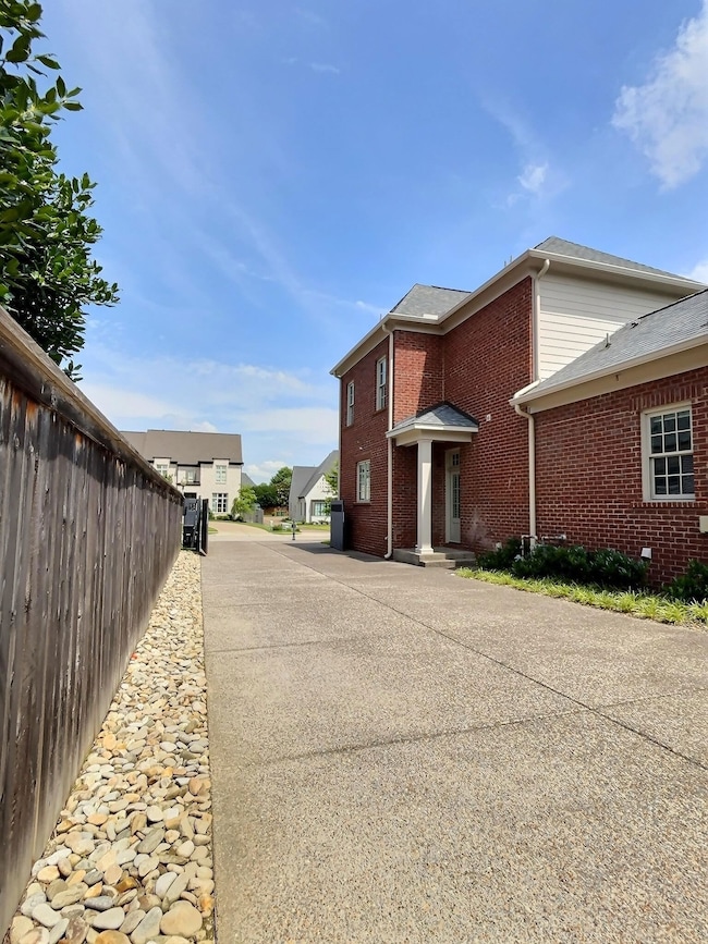 3181 Chapel Woods Cove, Germantown, TN 38139 - photo 3