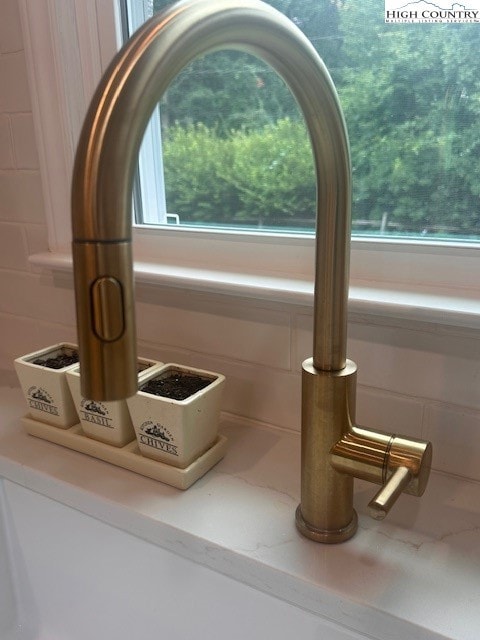 410 Cook St, Jefferson, NC 28640 - photo 5