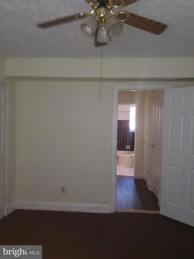 827 51st St SE unit 1, Washington, DC 20019 - photo 3