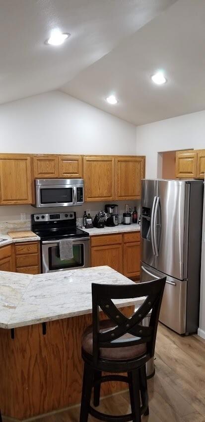 1402 N Modoc Ave, Medford, OR 97504 - photo 7