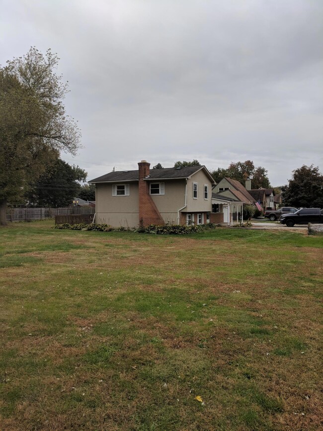 3788 Noe Bixby Rd, Columbus, OH 43232 - photo 2