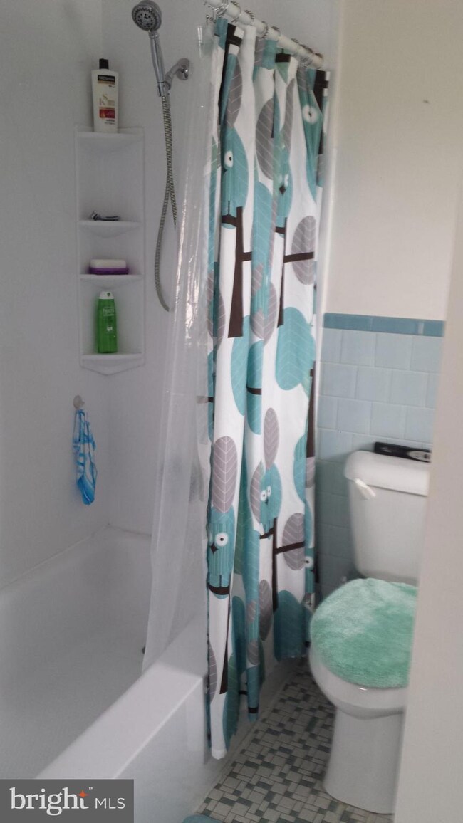 1811 Wildwood Ave, Parkville, MD 21234 - photo 4