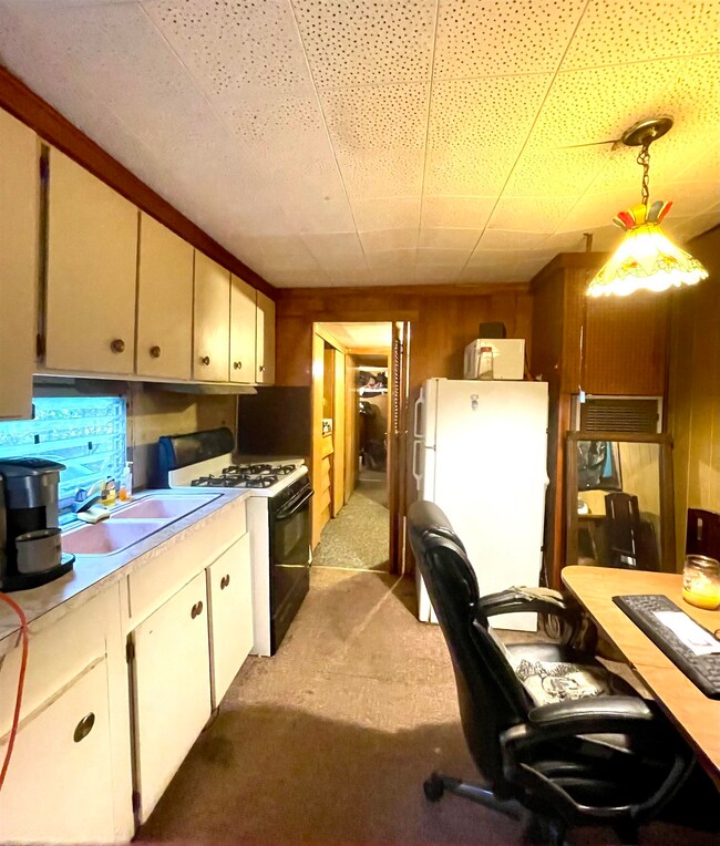 222 Bobbin Mill Rd, Lunenburg, VT 05906 - photo 7