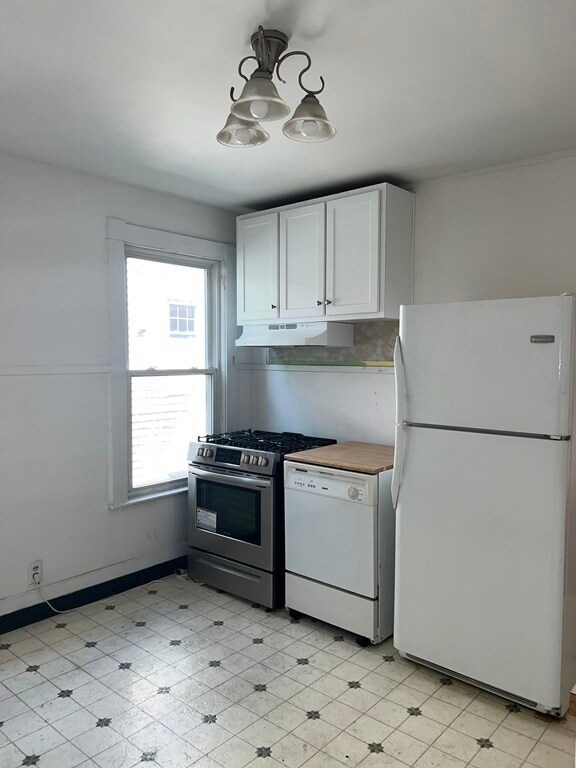 9 Acorn St unit 2, Cambridge, MA 02139 - photo 3