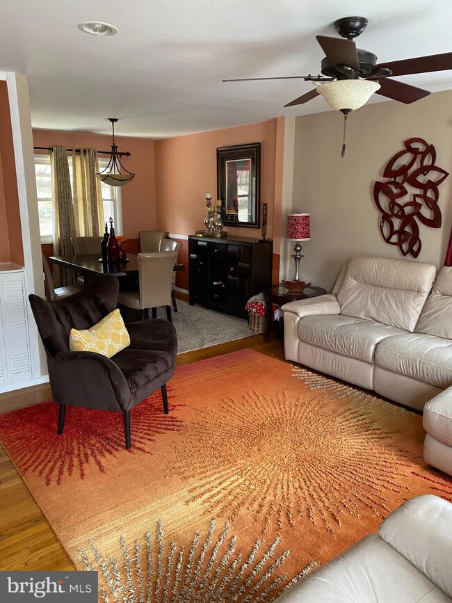 9007 Anna Dr, Clinton, MD 20735 - photo 5