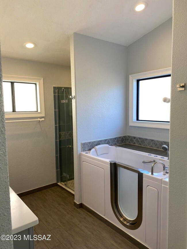 8868 N Hersey Way, Tucson, AZ 85742 - photo 7