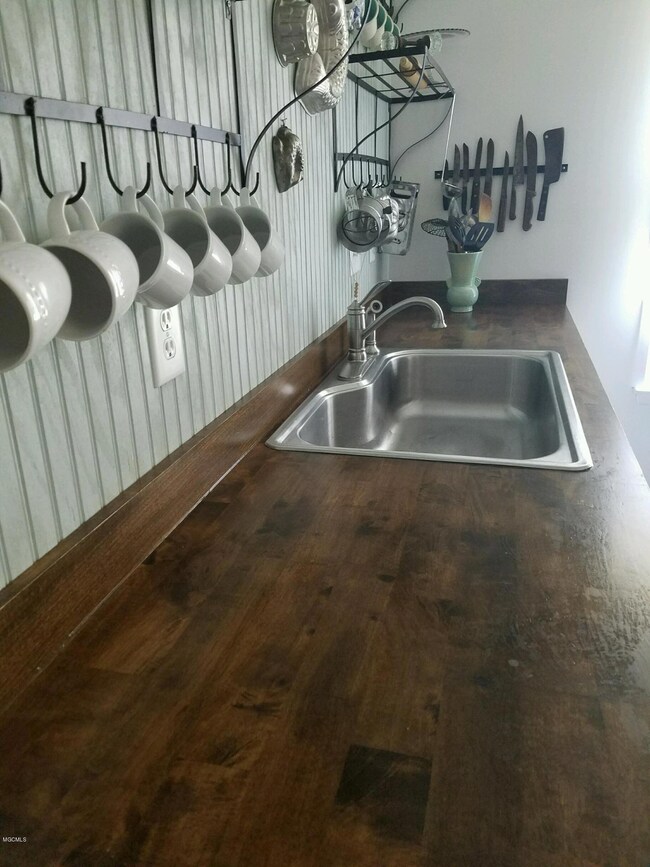 3109 Riverbend Rd, Moss Point, MS 39562 - photo 7