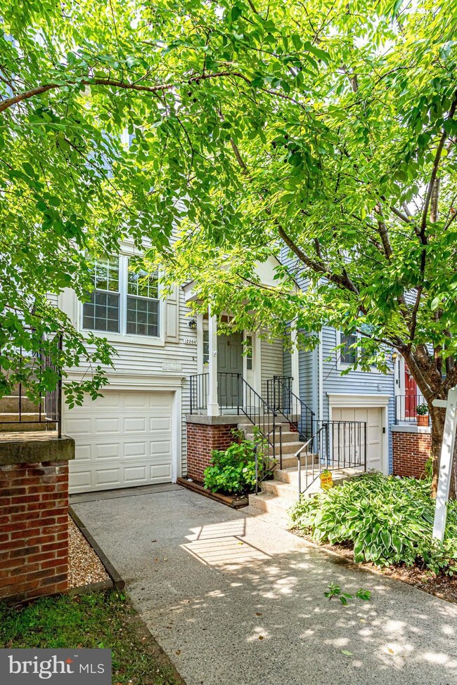 12266 Wye Oak Commons Cir unit 117, Burke, VA 22015 - photo 6