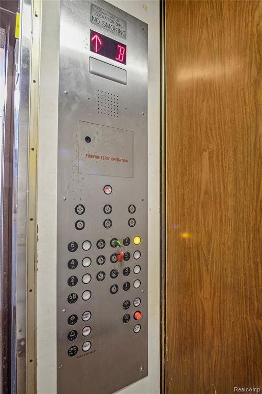 120 Glynn Ct unit 7, Detroit, MI 48202 - photo 4