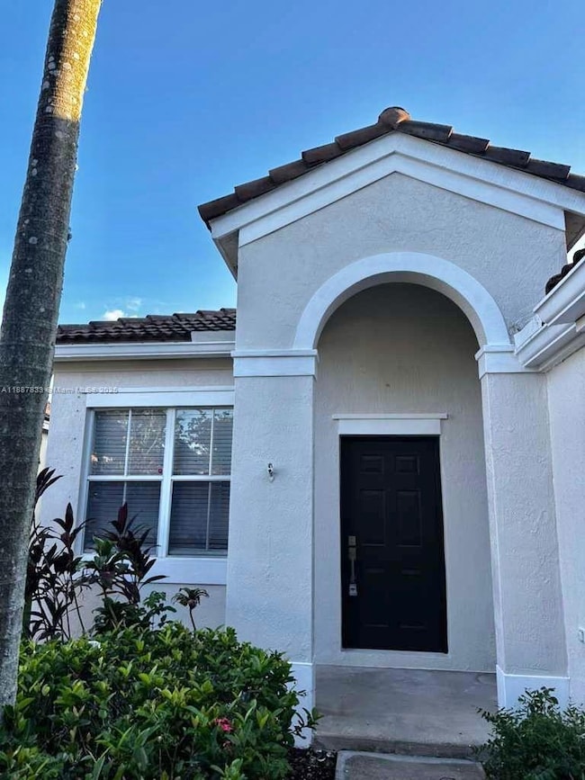 1761 Aspen Ln, Weston, FL 33327 - photo 4