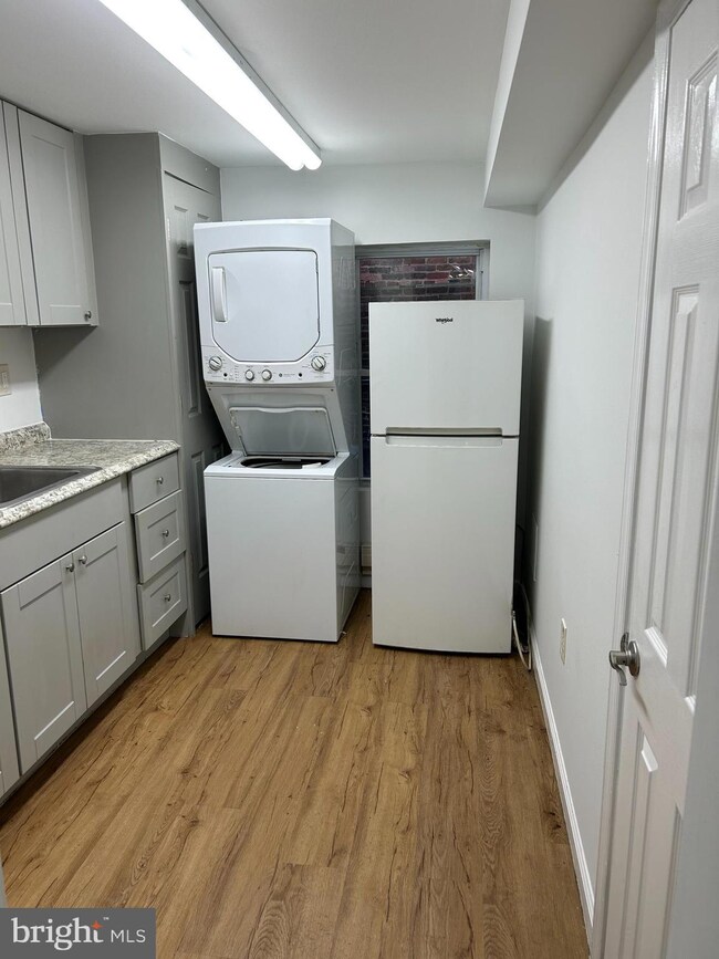 327 Park Ave unit 1, Baltimore, MD 21201 - photo 4