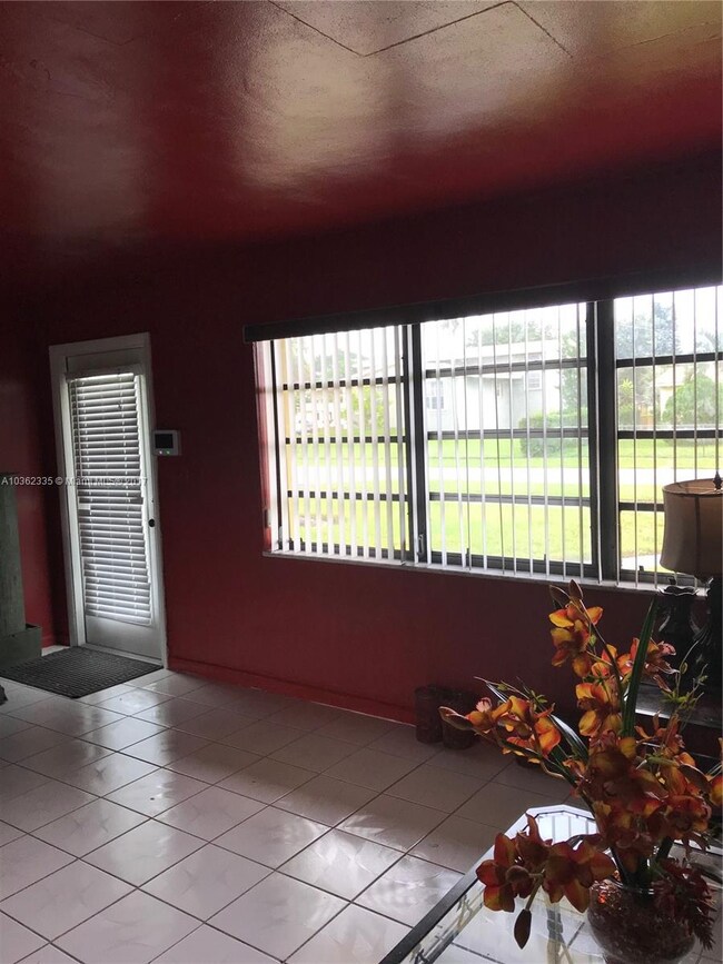 Large living room at entrance