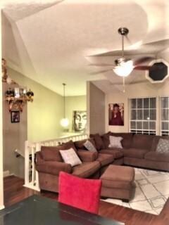 pic livingroom foyer